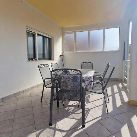 Apartman Laura 1 Apartment Ražanac