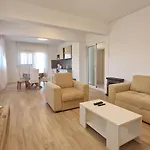 Laura 1 * Ražanac